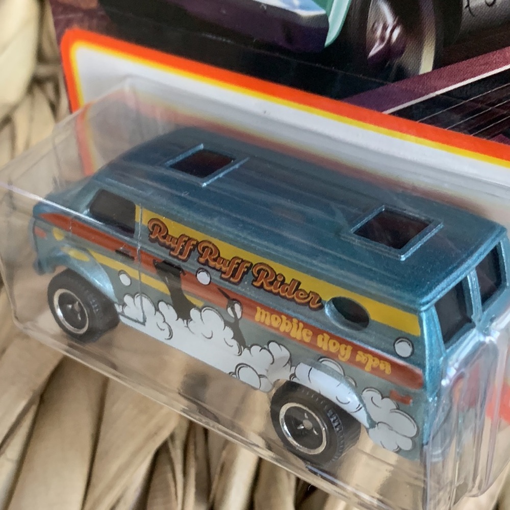 75 Chevy Mobile Dog Spa Mobile Work Van Matchbox 1975 Chevrolet Ruff Ruff Rider - Picture 6 of 7